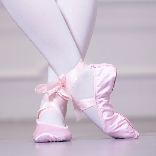Soft-soled performance shoes, kids' dance shoes, ballet shoes, girls' yoga shoes, anti-slip cat-clip shoes, soft-soled shoes