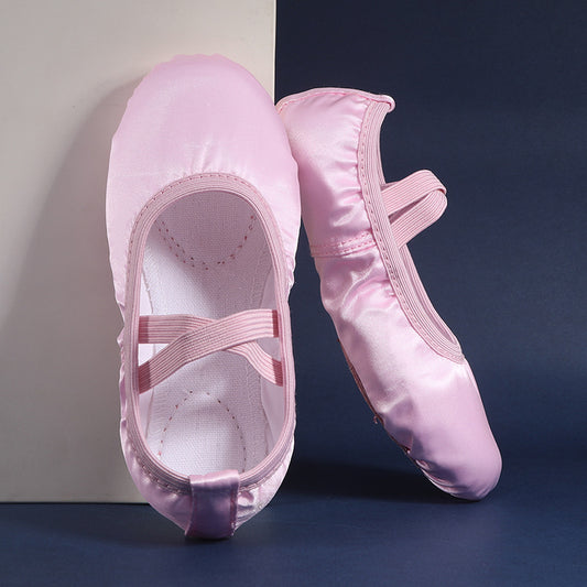 Silk fabric kids' dance shoes, anti-slip cat-claw shoes, yoga shoes, ballet shoes,Soft-soled performance shoes
